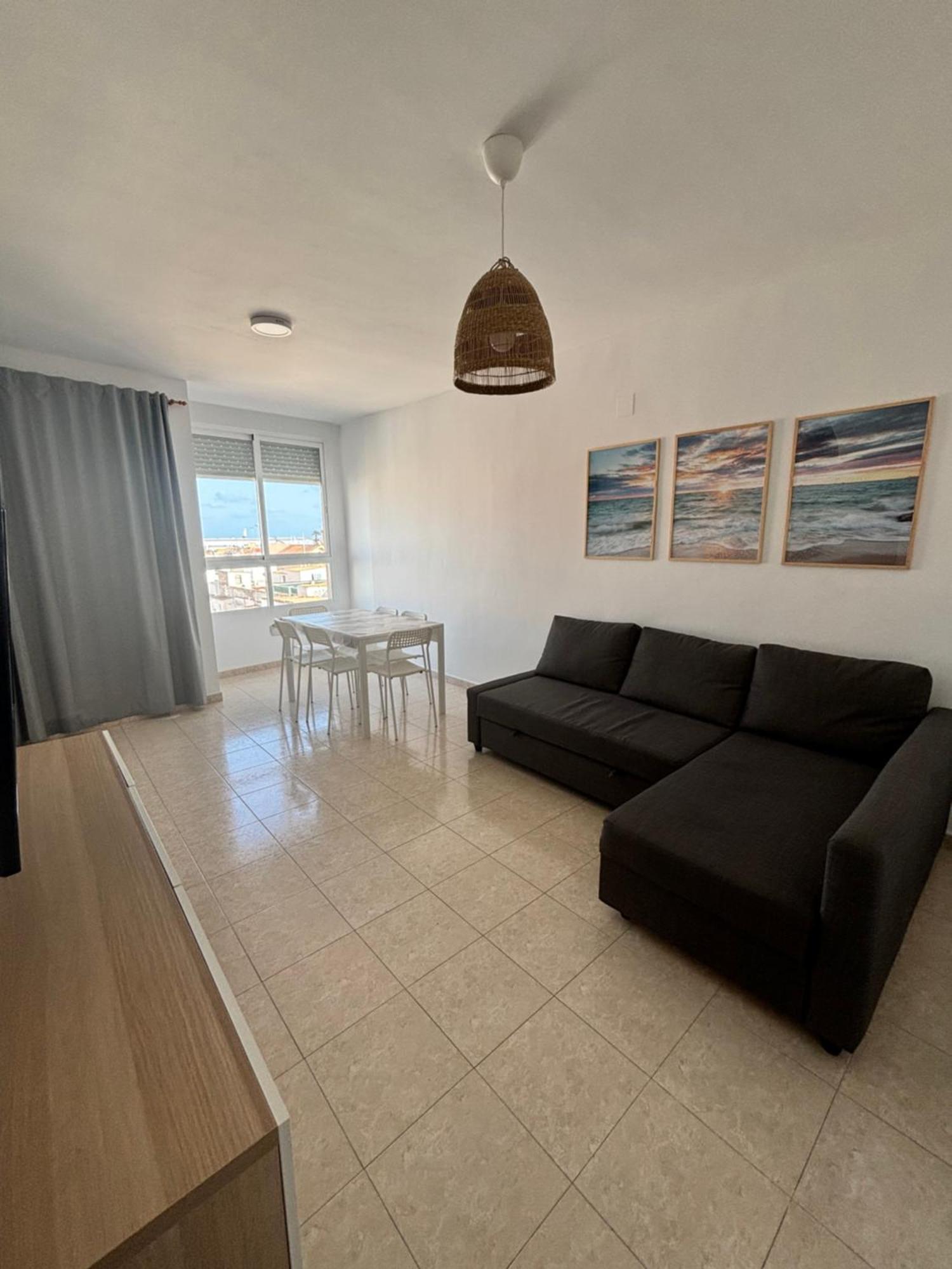 En El Grao De Apartment Gandia